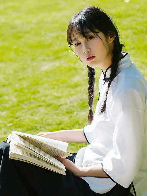 印度代表团以28金、38银、41铜的成绩，位列奖牌榜第四。，印度派出史上最大的奥运代表团